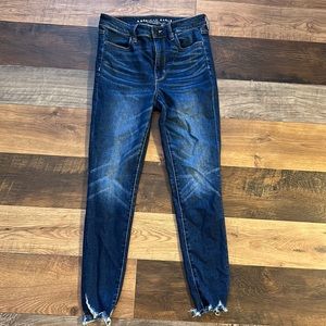 American Eagle woman’s